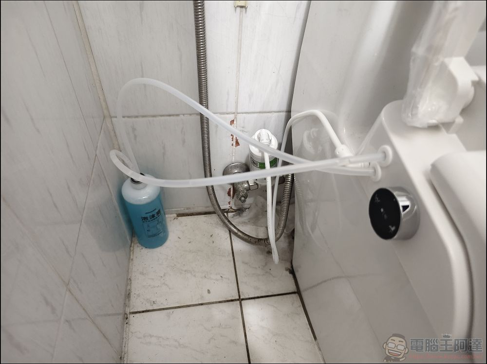 綠瓦Prime瞬熱洗淨便座開箱實測：感應掀蓋 + 泡沫盾防沾 + 紫外線消毒，旗艦19大功能價格超親民！ - 電腦王阿達