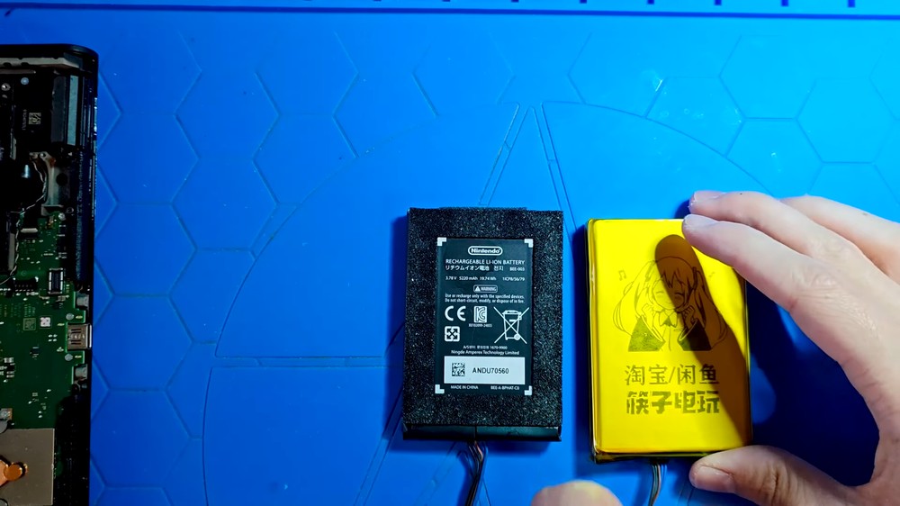 只花 40 美元續航力多一小時！國外用戶將 Nintendo Switch 2 電池改裝到 8,000mAh - 電腦王阿達