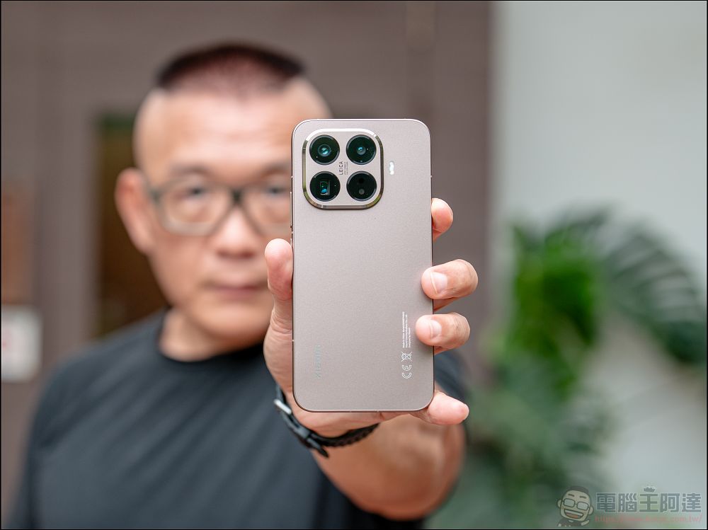 Xiaomi 15T Pro / Xiaomi Pad mini 開箱實測：旗艦性能 × Xiaomi HyperAI 全面進化，重新定義高效能旗艦手機平板體驗 - 電腦王阿達