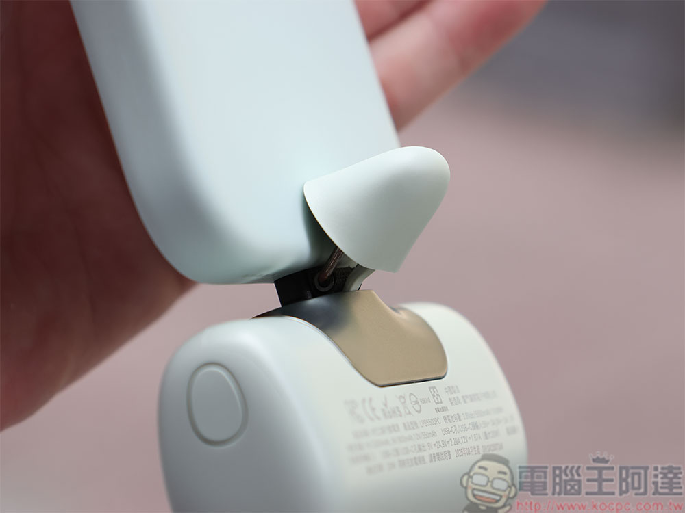 iWALK 第六代口袋行動電源開箱動手玩：輕巧、快充、好安心 - 電腦王阿達