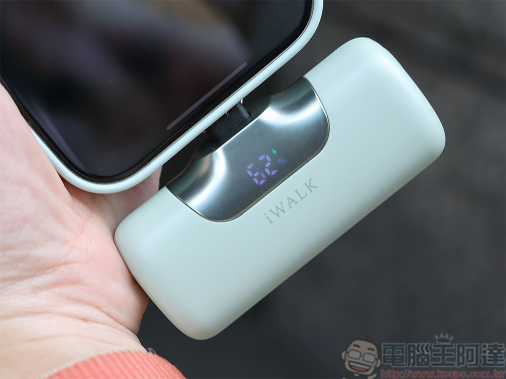 iWALK 第六代口袋行動電源開箱動手玩：輕巧、快充、好安心 - 電腦王阿達