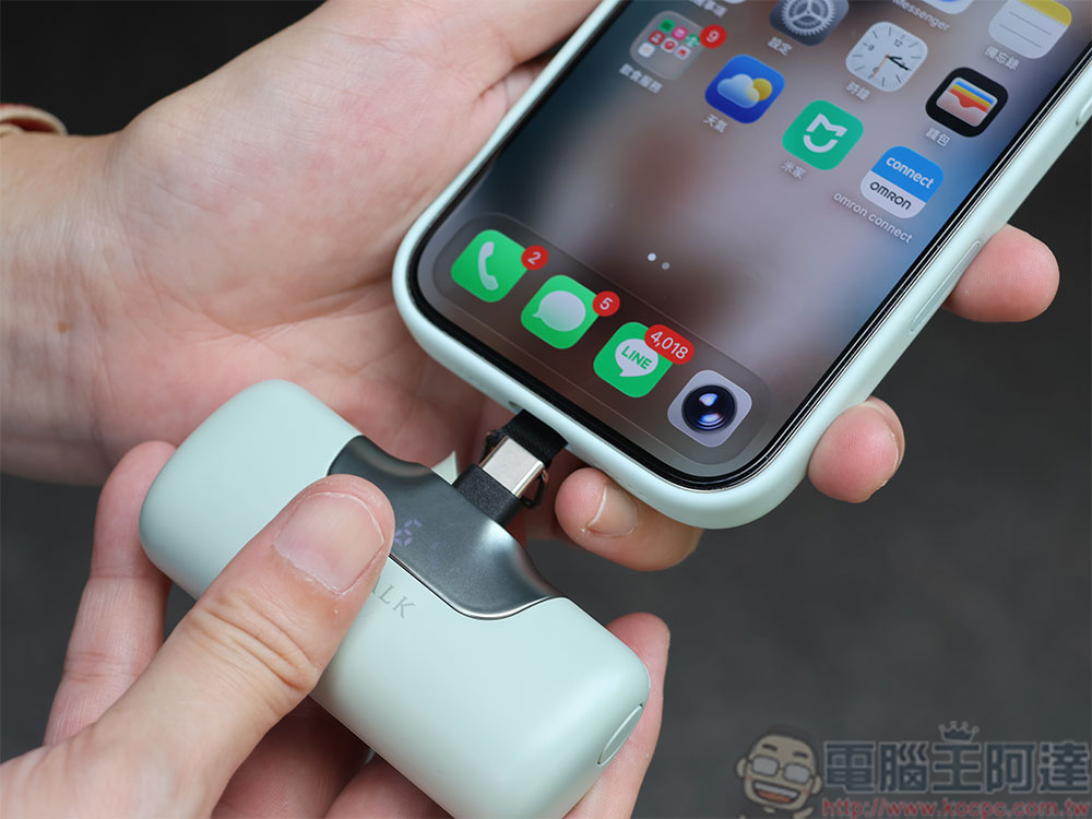 iWALK 第六代口袋行動電源開箱動手玩：輕巧、快充、好安心 - 電腦王阿達