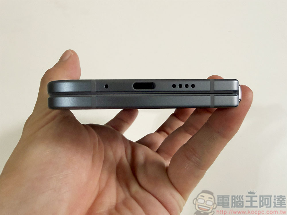多工好幫手！Google Pixel 10 Pro Fold 快速開箱實測、實拍 - 電腦王阿達