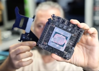 國外維修店呼籲千萬別買 RTX 5090 創始版，是他看過史上最糟糕的設計