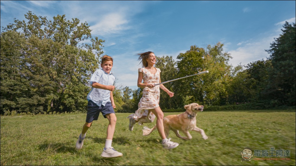 Insta360 推出史上最輕 8K 全景相機 Insta360 X4 Air，重量僅165公克 - 電腦王阿達