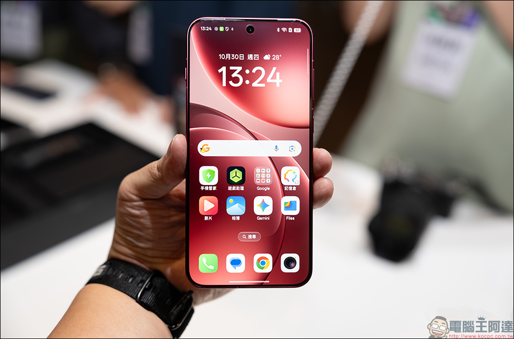 OPPO Find X9 系列正式登台開賣！2 億畫素哈蘇鏡頭＋天璣 9500 旗艦效能，重新定義旅拍神機 - 電腦王阿達