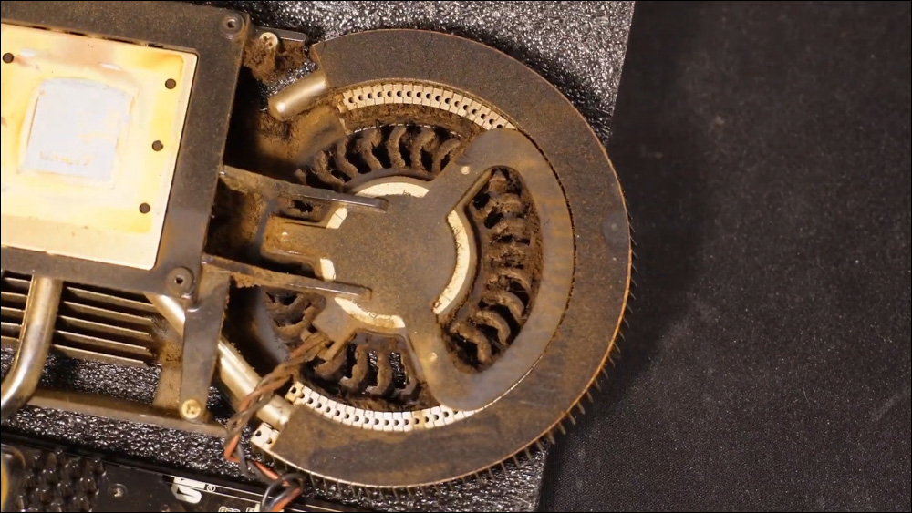 二手菸吸好吸滿的ROG 9800GT MATRIX顯卡，來看看國外 YouTuber 如何處置 - 電腦王阿達