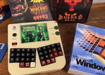 夢回1998年？模改玩家打造復古 Windows 98 掌上型PC