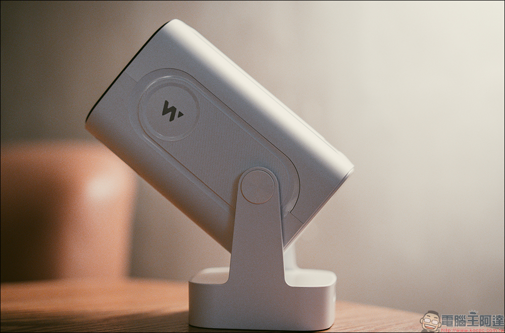 Warpple LA5 開箱評測：真 1080P 短焦雲台，掌上級智慧劇院的新體驗！ - 電腦王阿達