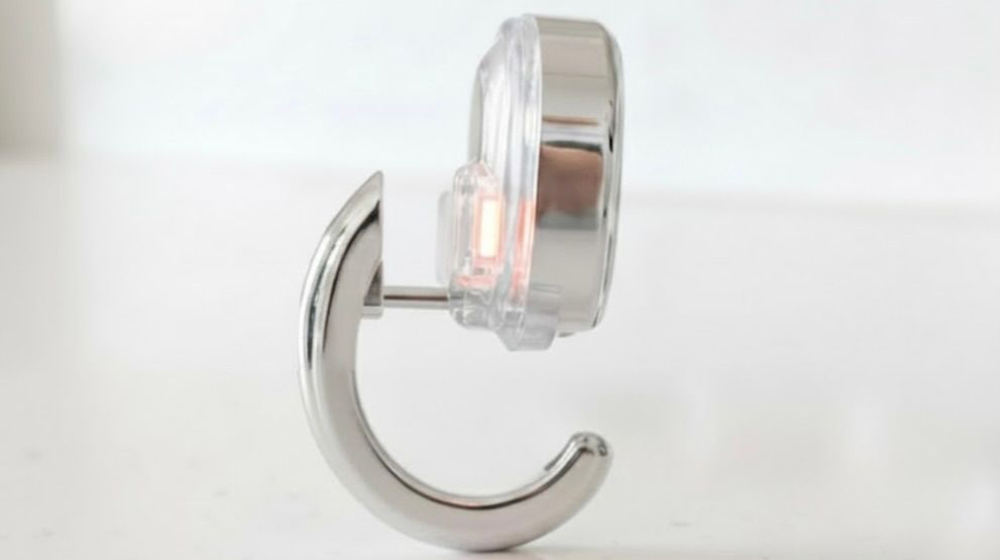 全球最小智慧穿戴設備 Lumia 2 智慧耳環登場!重量不到 1 克、可監測睡眠、體溫、生理週期等健康數據 - 電腦王阿達 全球最小智慧穿戴設備 Lumia 2 智慧耳環登場!重量不到 1 克、可監測睡眠、體溫、生理週期等健康數據 - 電腦王阿達