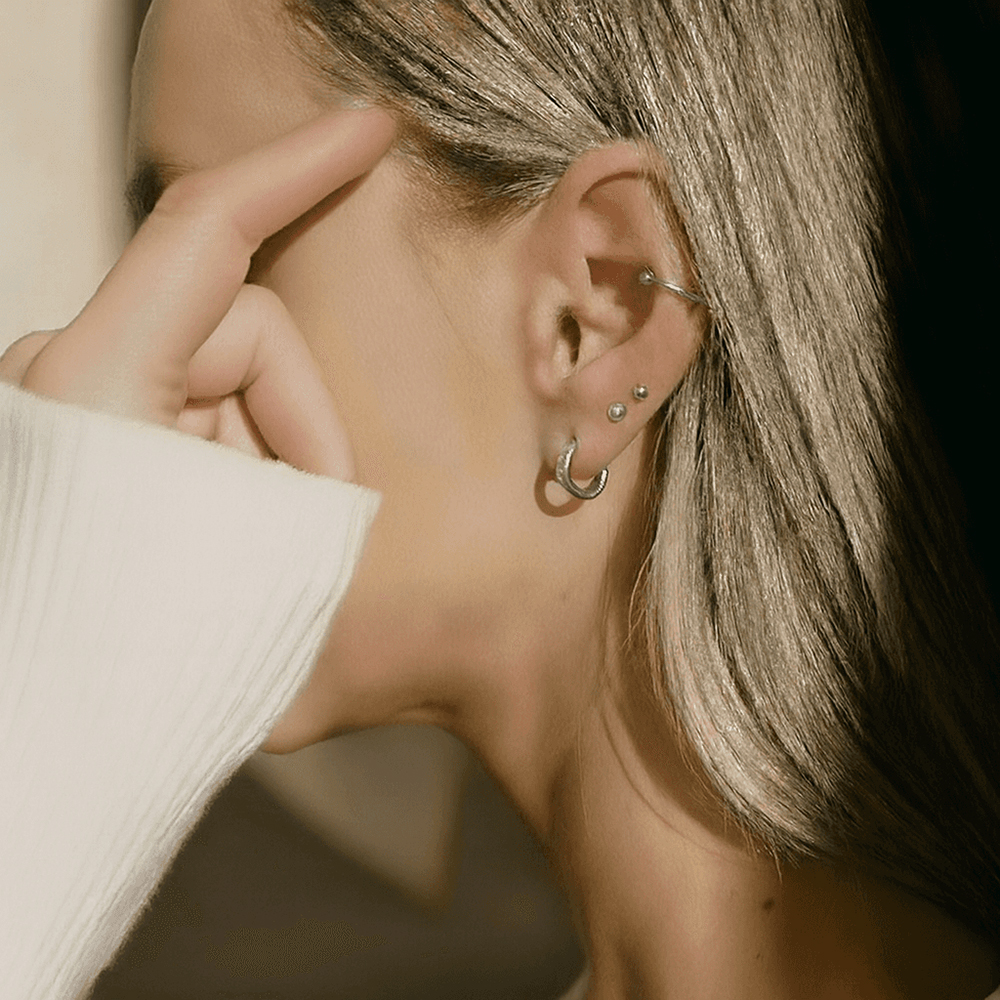 全球最小智慧穿戴設備 Lumia 2 智慧耳環登場!重量不到 1 克、可監測睡眠、體溫、生理週期等健康數據 - 電腦王阿達 全球最小智慧穿戴設備 Lumia 2 智慧耳環登場!重量不到 1 克、可監測睡眠、體溫、生理週期等健康數據 - 電腦王阿達