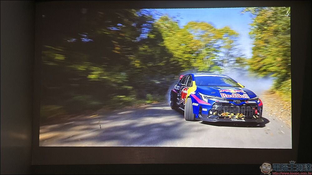 OVO U11 智慧投影機開箱:影視、遊戲、唱歌三合一的「小天王行動劇院」 - 電腦王阿達 OVO U11 智慧投影機開箱:影視、遊戲、唱歌三合一的「小天王行動劇院」 - 電腦王阿達