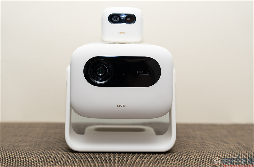 OVO U11 智慧投影機開箱:影視、遊戲、唱歌三合一的「小天王行動劇院」 - 電腦王阿達 OVO U11 智慧投影機開箱:影視、遊戲、唱歌三合一的「小天王行動劇院」 - 電腦王阿達