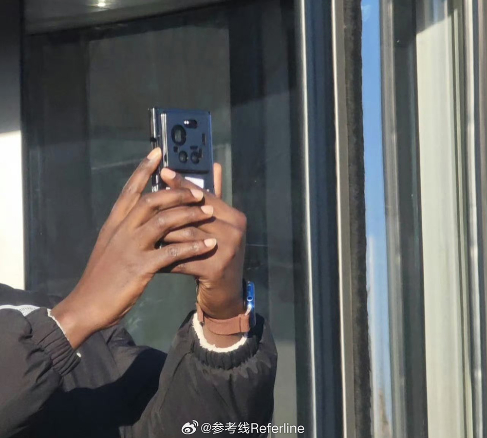 小米 Xiaomi 17 Ultra 測試機諜照首度曝光！確認三鏡頭 - 電腦王阿達