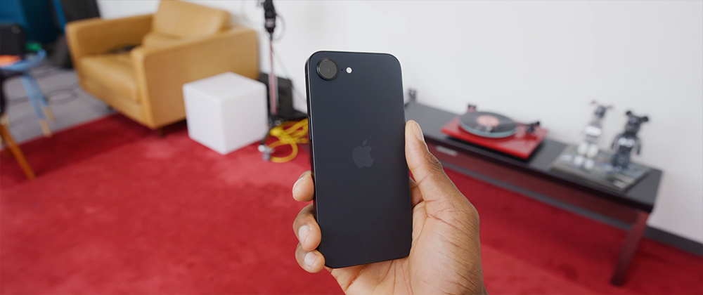 MKBHD 2025 智慧手機大賞：為何這款「基本款」手機竟能擊敗旗艦奪下年度 MVP？ - 電腦王阿達