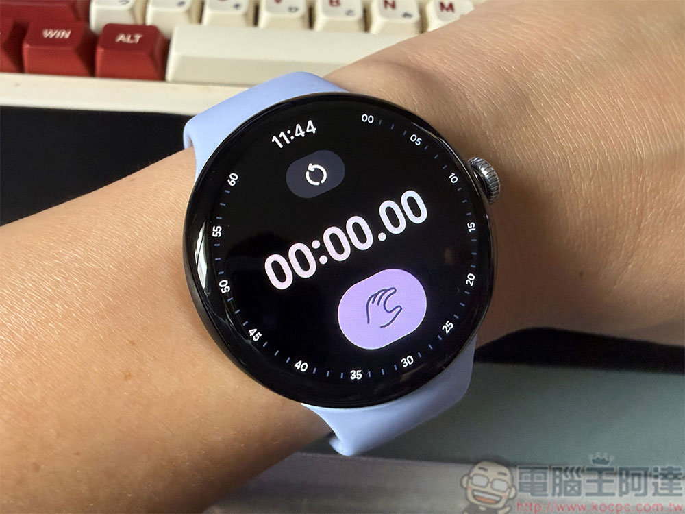 Google 為 Pixel Watch 4 新增雙指捏合與手腕轉動手勢操作 - 電腦王阿達 Google 為 Pixel Watch 4 新增雙指捏合與手腕轉動手勢操作 - 電腦王阿達