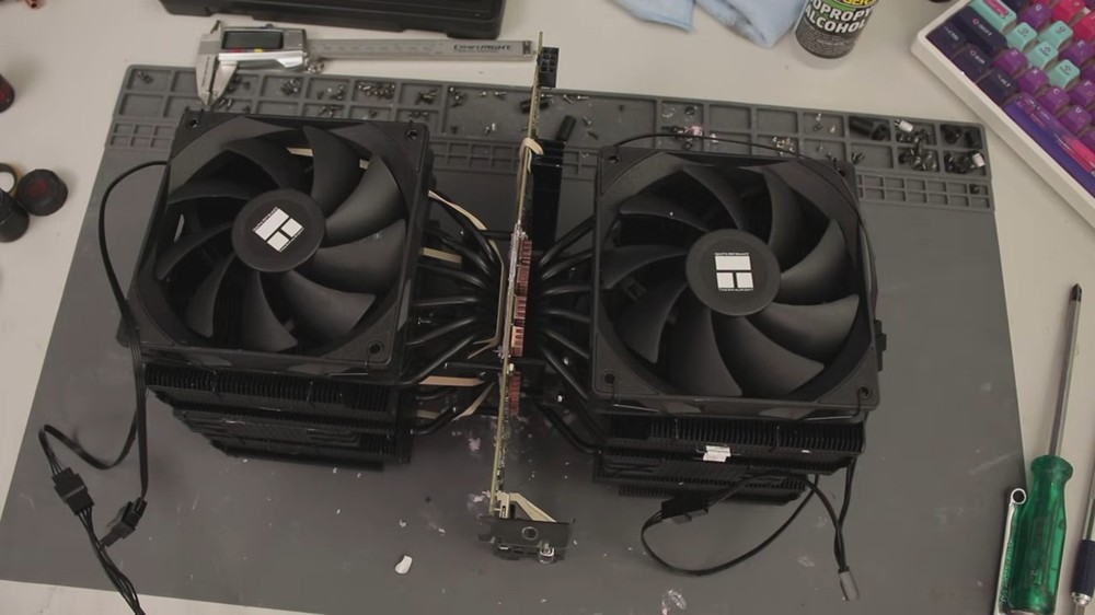 國外改裝者將 CPU 塔扇裝在 RTX 2060 顯卡上,熱點溫度大降 35 度 - 電腦王阿達 國外改裝者將 CPU 塔扇裝在 RTX 2060 顯卡上,熱點溫度大降 35 度 - 電腦王阿達