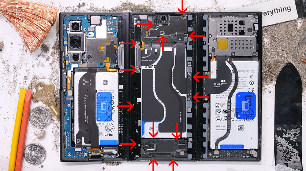89,900 元的三星 Galaxy Z TriFold 三摺手機摺到 14.4 萬次就軟了,極限測試一次看 - 電腦王阿達 89,900 元的三星 Galaxy Z TriFold 三摺手機摺到 14.4 萬次就軟了,極限測試一次看 - 電腦王阿達