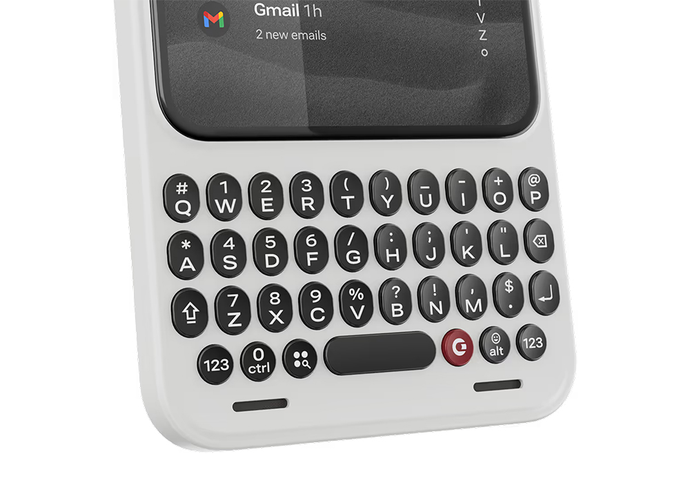 實體鍵盤控有福了!Clicks 推出 iPhone MagSafe 鍵盤電池,還做了一部運行 Android 16 的「反滑手機」 - 電腦王阿達 實體鍵盤控有福了!Clicks 推出 iPhone MagSafe 鍵盤電池,還做了一部運行 Android 16 的「反滑手機」 - 電腦王阿達