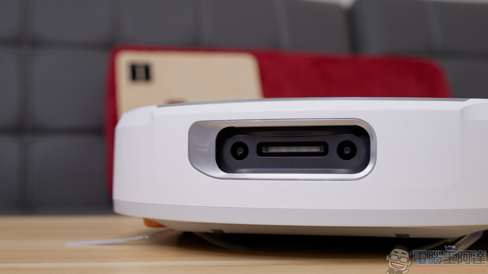 Narwal 雲鯨|自游履神 FLOW 熱活水履帶掃拖機器人|究極自清潔技術 x 巨型履帶拖布,清潔力太頂了! - 電腦王阿達 Narwal 雲鯨|自游履神 FLOW 熱活水履帶掃拖機器人|究極自清潔技術 x 巨型履帶拖布,清潔力太頂了! - 電腦王阿達