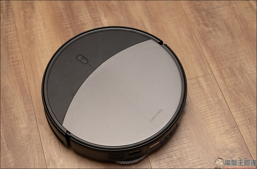 石頭科技 Saros 20 掃拖機器人開箱評測|門檻能過、床底能進,清潔流程一次到位的 2026 旗艦之作 - 電腦王阿達 石頭科技 Saros 20 掃拖機器人開箱評測|門檻能過、床底能進,清潔流程一次到位的 2026 旗艦之作 - 電腦王阿達