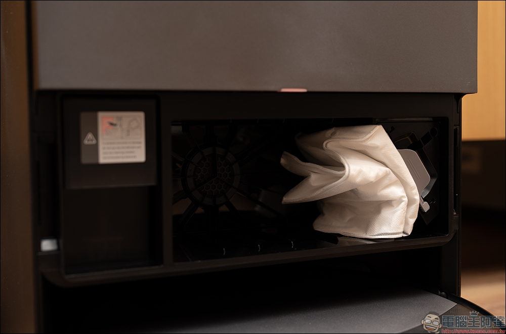 石頭科技 Saros 20 掃拖機器人開箱評測|門檻能過、床底能進,清潔流程一次到位的 2026 旗艦之作 - 電腦王阿達 石頭科技 Saros 20 掃拖機器人開箱評測|門檻能過、床底能進,清潔流程一次到位的 2026 旗艦之作 - 電腦王阿達