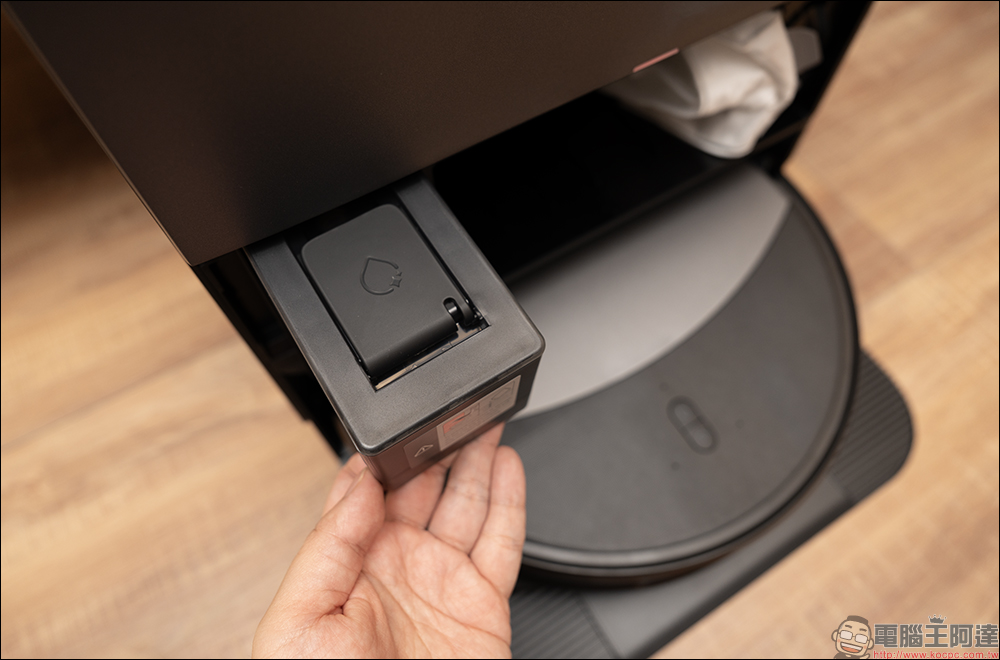 石頭科技 Saros 20 掃拖機器人開箱評測|門檻能過、床底能進,清潔流程一次到位的 2026 旗艦之作 - 電腦王阿達 石頭科技 Saros 20 掃拖機器人開箱評測|門檻能過、床底能進,清潔流程一次到位的 2026 旗艦之作 - 電腦王阿達