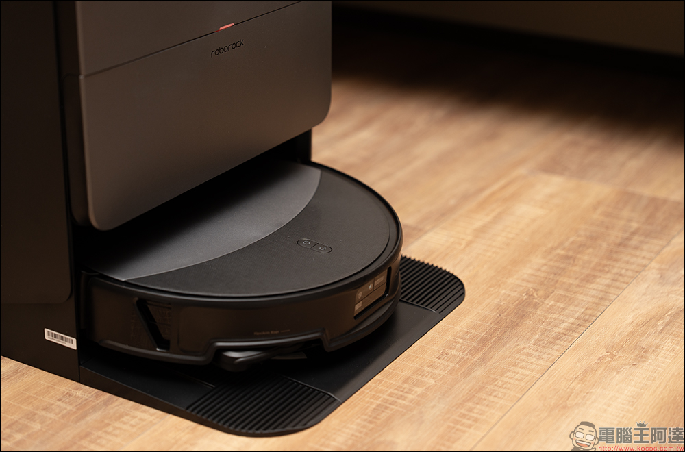石頭科技 Saros 20 掃拖機器人開箱評測|門檻能過、床底能進,清潔流程一次到位的 2026 旗艦之作 - 電腦王阿達 石頭科技 Saros 20 掃拖機器人開箱評測|門檻能過、床底能進,清潔流程一次到位的 2026 旗艦之作 - 電腦王阿達