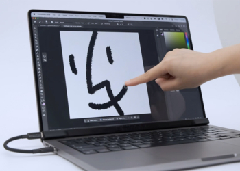 MacBook 終於能用觸控了？這款Magic Screen 外接配件讓觸控直接上身