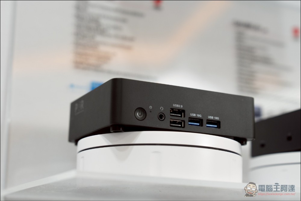 「CES 2026」MSI 震撼推出「Cubi NUC AI+ 3MG」:以極致小型化驅動本地 AI 運算新時代 - 電腦王阿達 「CES 2026」MSI 震撼推出「Cubi NUC AI+ 3MG」:以極致小型化驅動本地 AI 運算新時代 - 電腦王阿達