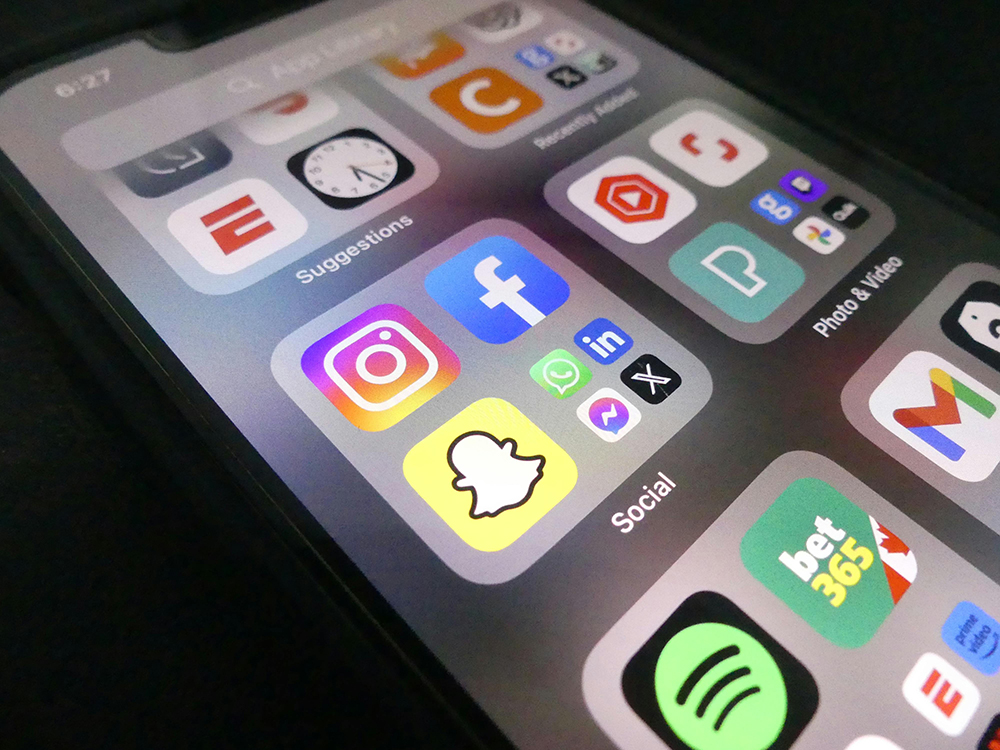 明明沒在用卻一直耗電?這 10 款熱門 App 是手機續航的隱形殺手 - 電腦王阿達 明明沒在用卻一直耗電?這 10 款熱門 App 是手機續航的隱形殺手 - 電腦王阿達