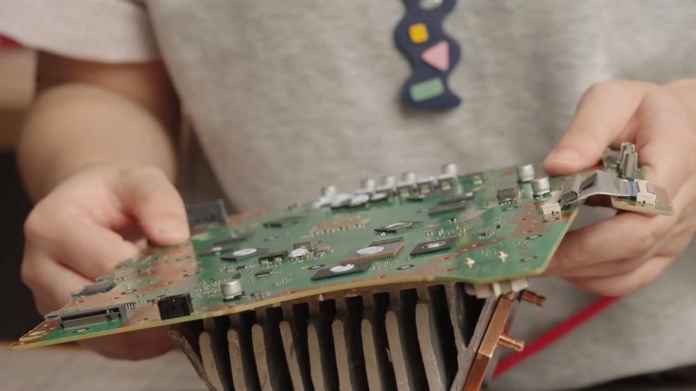 將 PS5、Xbox、Switch 2 遊戲機合為一體是什麼體驗?中國有創作者做出來了 - 電腦王阿達 將 PS5、Xbox、Switch 2 遊戲機合為一體是什麼體驗?中國有創作者做出來了 - 電腦王阿達