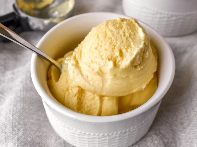 冰淇淋的起源:從波斯地下冰窖到現代甜點的 2500 年演化史 - 電腦王阿達 冰淇淋的起源:從波斯地下冰窖到現代甜點的 2500 年演化史 - 電腦王阿達