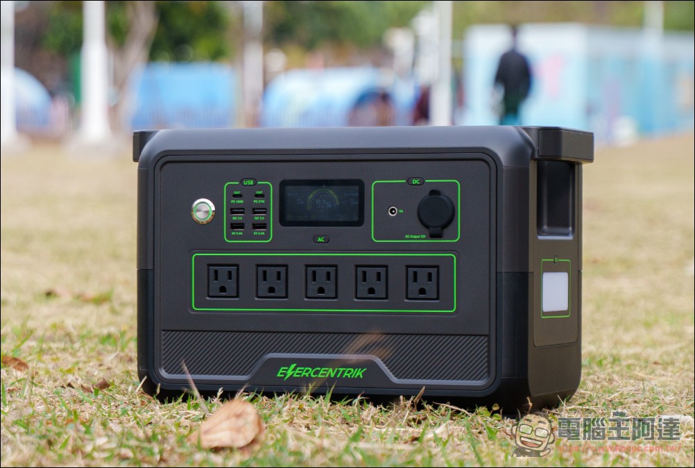 能源方舟 1200 行動電站開箱:體積縮小一半、效能不縮水!性價比最高的家用儲能 - 電腦王阿達 能源方舟 1200 行動電站開箱:體積縮小一半、效能不縮水!性價比最高的家用儲能 - 電腦王阿達