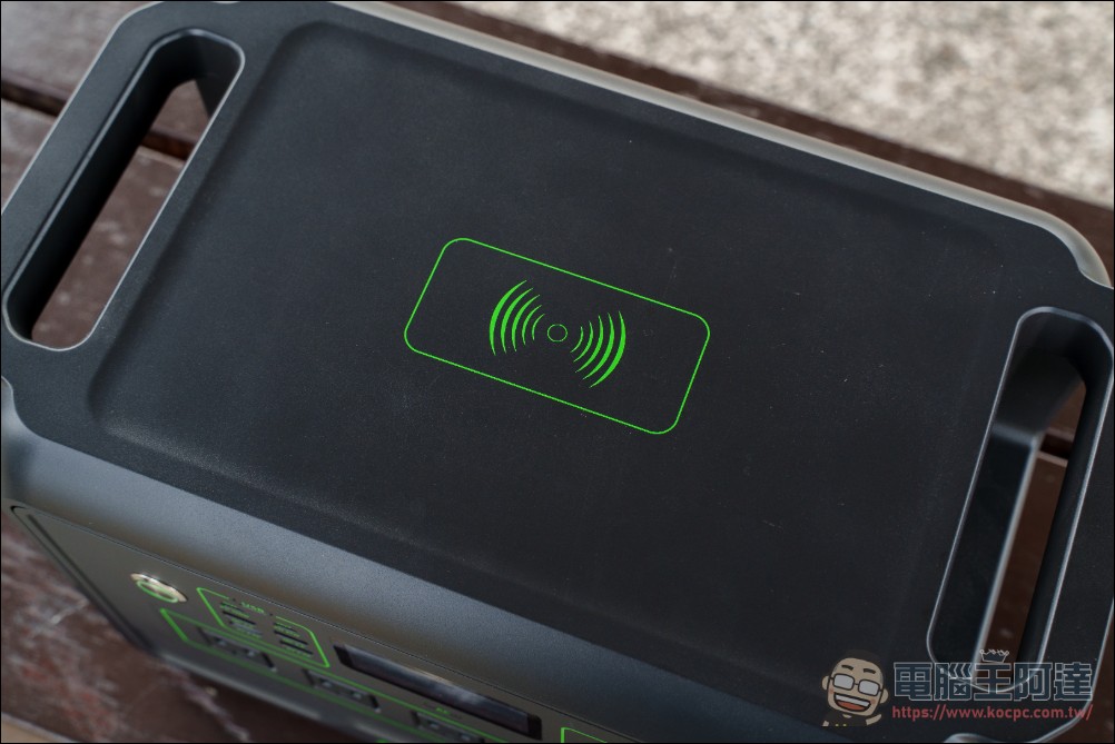 能源方舟 1200 行動電站開箱:體積縮小一半、效能不縮水!性價比最高的家用儲能 - 電腦王阿達 能源方舟 1200 行動電站開箱:體積縮小一半、效能不縮水!性價比最高的家用儲能 - 電腦王阿達