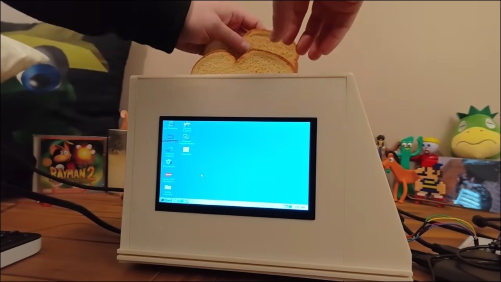硬核改裝!國外網友將 Windows 98 安裝到烤麵包機裡面 - 電腦王阿達 硬核改裝!國外網友將 Windows 98 安裝到烤麵包機裡面 - 電腦王阿達