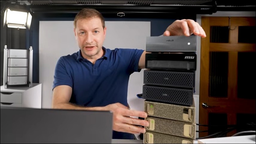 NVIDIA 可能不開心?國外 YouTuber 用 8 台 DGX Spark 組建出 1TB VRAM 超級集群 - 電腦王阿達 NVIDIA 可能不開心?國外 YouTuber 用 8 台 DGX Spark 組建出 1TB VRAM 超級集群 - 電腦王阿達