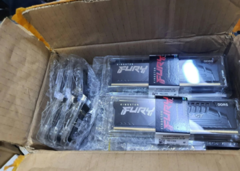 運氣爆棚！網友花 100 美元撿到 40 條 DDR5 RAM，總價超過 20 萬台幣