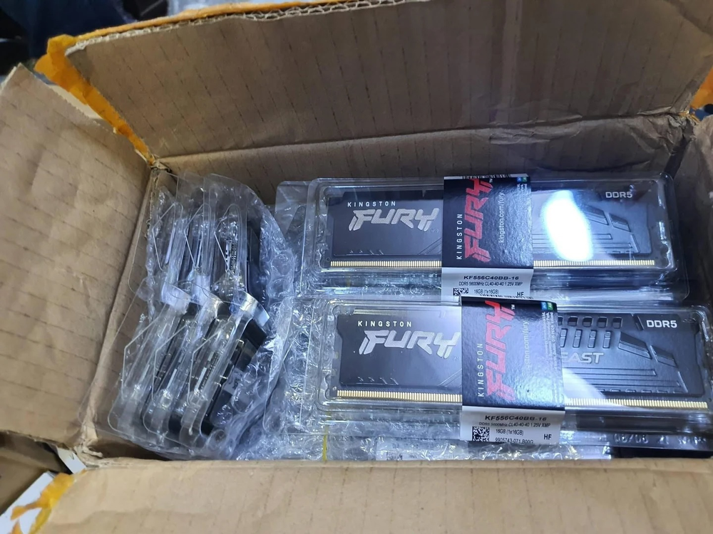 運氣爆棚!網友花 100 美元撿到 40 條 DDR5 RAM,總價超過 20 萬台幣 - 電腦王阿達 運氣爆棚!網友花 100 美元撿到 40 條 DDR5 RAM,總價超過 20 萬台幣 - 電腦王阿達