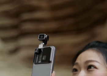 HONOR Robot Phone 於 MWC 2026 亮相！搭載 4DoF 雲台系統與 2 億像素相機