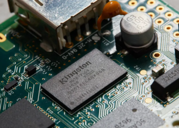 Gartner 示警：低價 PC 恐於 2028 年全面消失！記憶體暴漲壓垮入門市場