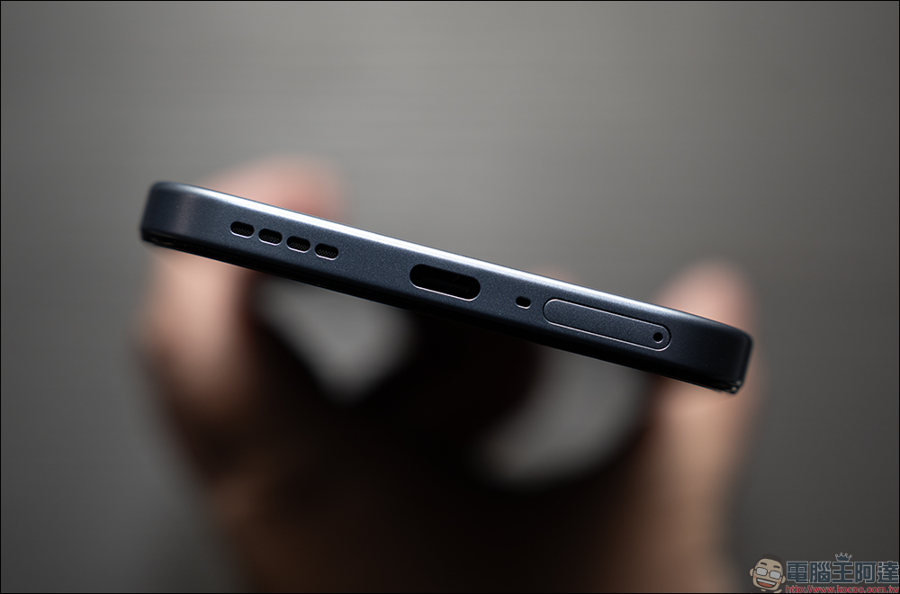 realme 16 Pro 開箱評測｜2億畫素全焦段人像超懂拍，7000mAh 超大電池玩一天還有一半電 - 電腦王阿達