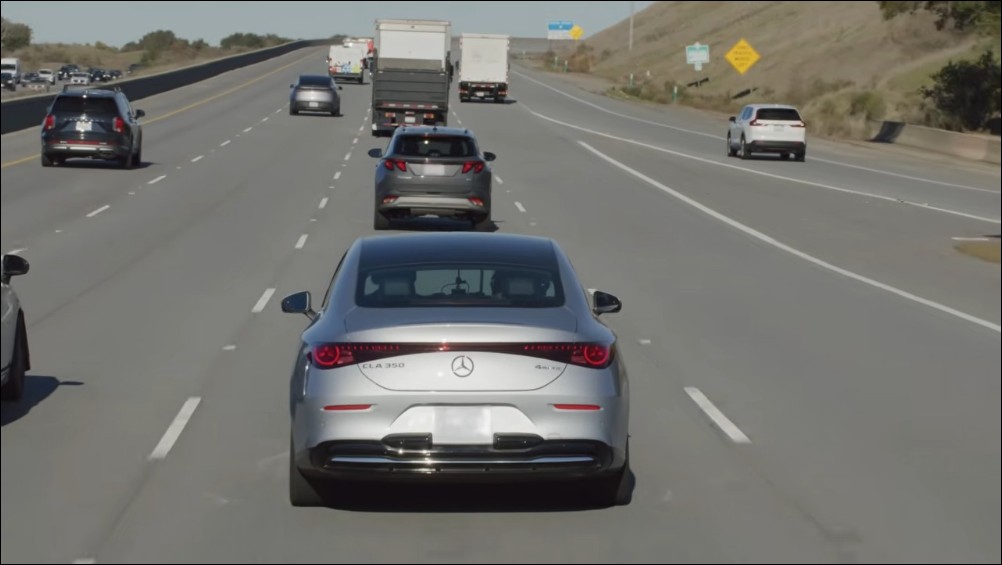 自動駕駛的「ChatGPT 時刻」!黃仁勳親測 NVIDIA Alpamayo 系統,舊金山接頭 22 分鐘全程零接管 - 電腦王阿達 自動駕駛的「ChatGPT 時刻」!黃仁勳親測 NVIDIA Alpamayo 系統,舊金山接頭 22 分鐘全程零接管 - 電腦王阿達