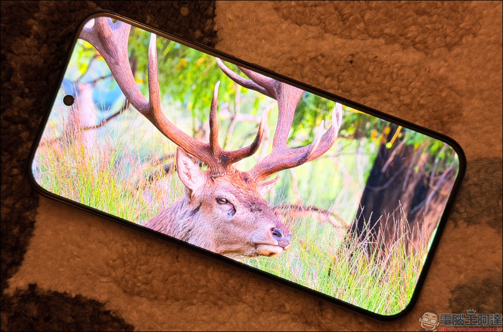 realme 16 Pro 開箱評測｜2億畫素全焦段人像超懂拍，7000mAh 超大電池玩一天還有一半電 - 電腦王阿達