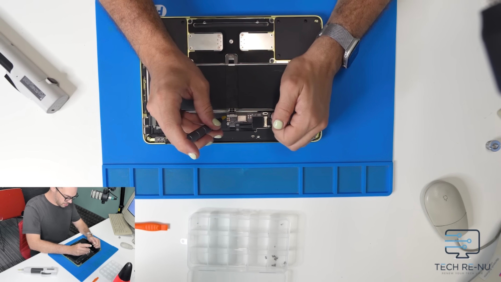 6 分鐘就拆完!MacBook Neo 拆解曝光,可能是史上最好修的 Mac - 電腦王阿達 6 分鐘就拆完!MacBook Neo 拆解曝光,可能是史上最好修的 Mac - 電腦王阿達