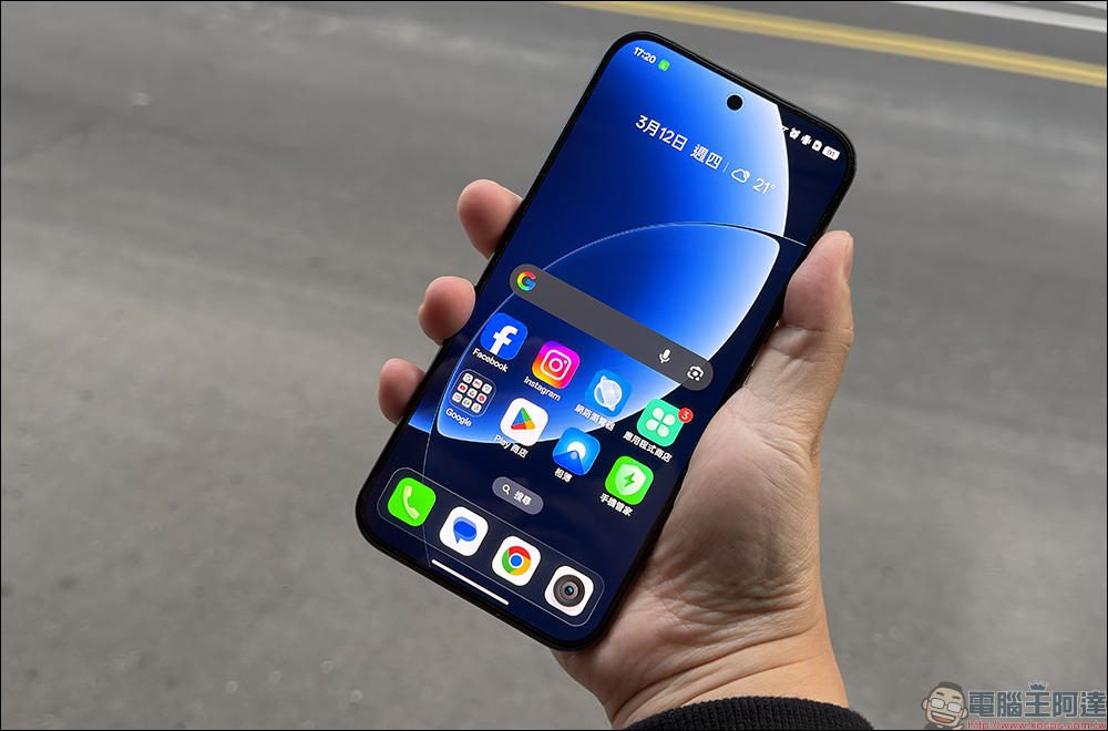 realme 16 Pro 開箱評測｜2億畫素全焦段人像超懂拍，7000mAh 超大電池玩一天還有一半電 - 電腦王阿達
