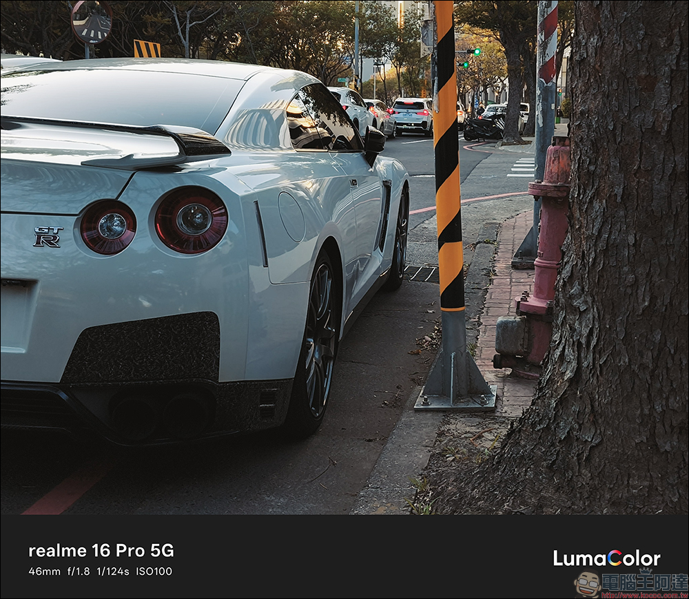 realme 16 Pro 開箱評測|2億畫素全焦段人像超懂拍,7000mAh 超大電池玩一天還有一半電 - 電腦王阿達 realme 16 Pro 開箱評測|2億畫素全焦段人像超懂拍,7000mAh 超大電池玩一天還有一半電 - 電腦王阿達