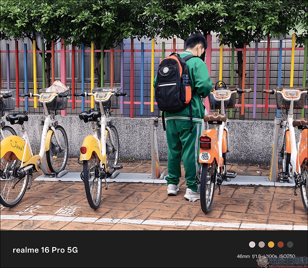 realme 16 Pro 開箱評測|2億畫素全焦段人像超懂拍,7000mAh 超大電池玩一天還有一半電 - 電腦王阿達 realme 16 Pro 開箱評測|2億畫素全焦段人像超懂拍,7000mAh 超大電池玩一天還有一半電 - 電腦王阿達