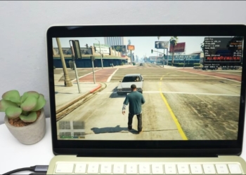 A18 Pro 手機晶片能否順玩電腦 3A 大作？MacBook Neo 20 款遊戲表現實測