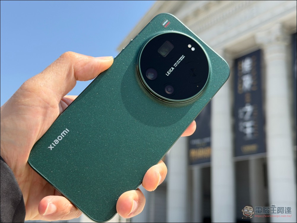 小米 Xiaomi 17 Ultra 開箱實測:2 億畫素連續光學變焦、Snapdragon 8 Elite Gen 5 性能怪獸與星空綠美學 - 電腦王阿達 小米 Xiaomi 17 Ultra 開箱實測:2 億畫素連續光學變焦、Snapdragon 8 Elite Gen 5 性能怪獸與星空綠美學 - 電腦王阿達